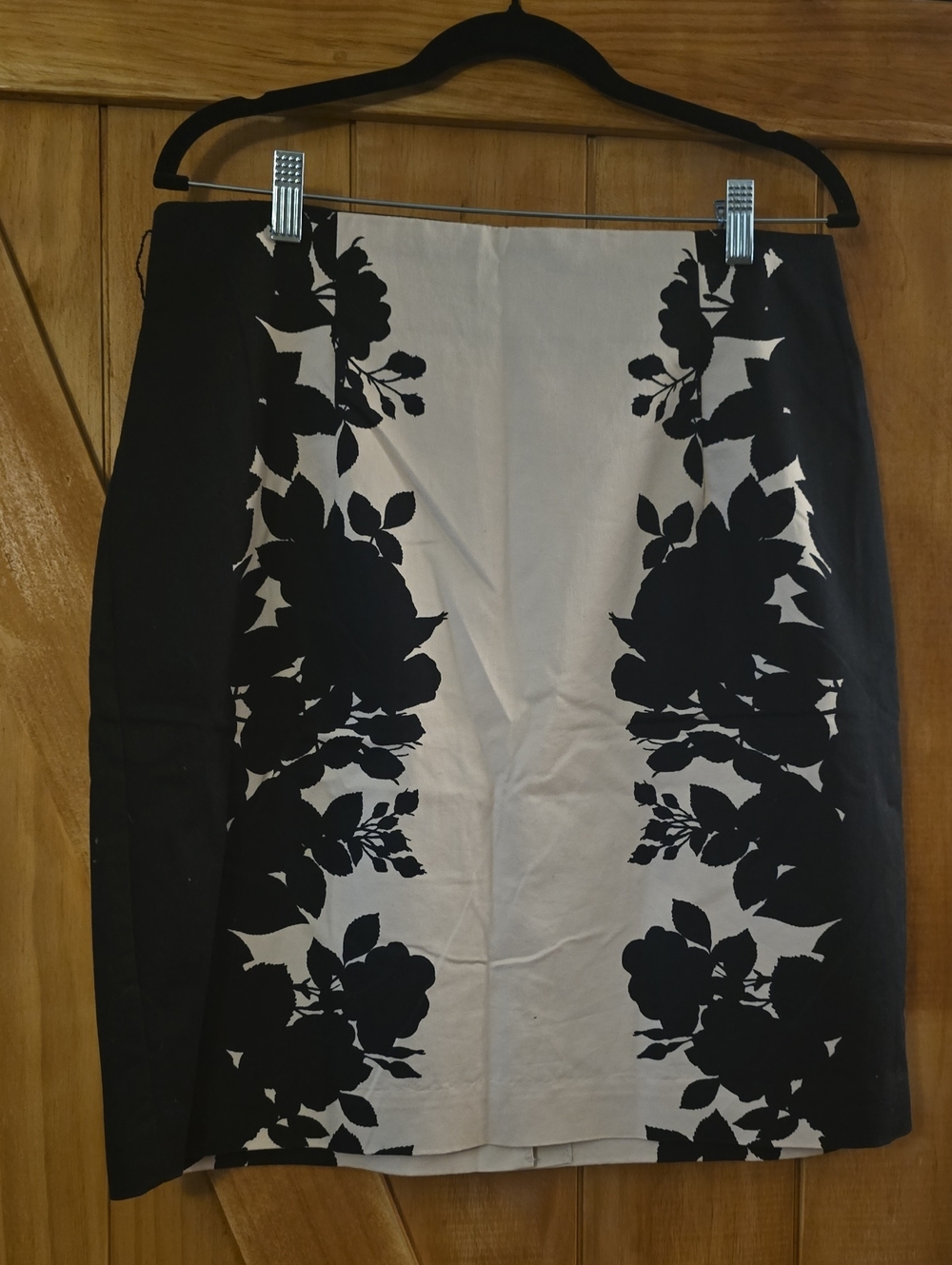 EUC Worthington Pencil Skirt